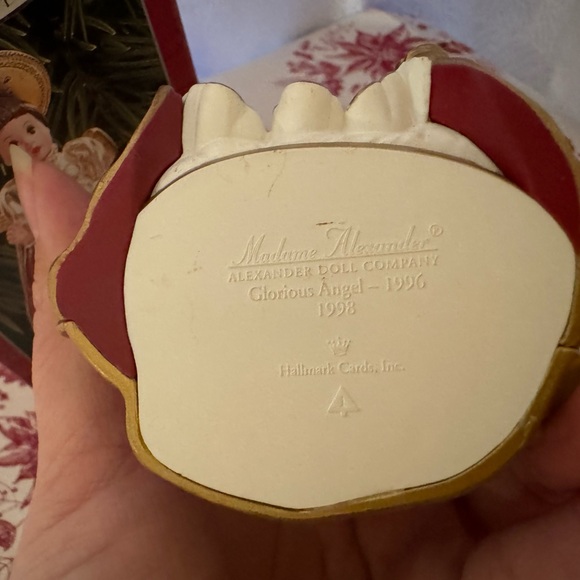 Hallmark Vintage Glorious Angel Ornament - Picture 8 of 9